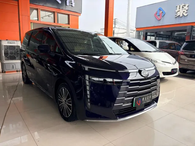 GAC Trumpchi E8 — Фото автомобиля 3