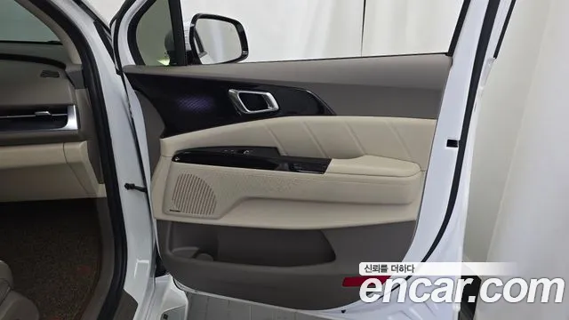 Kia Carnival 4th Gen — Фото автомобиля 14
