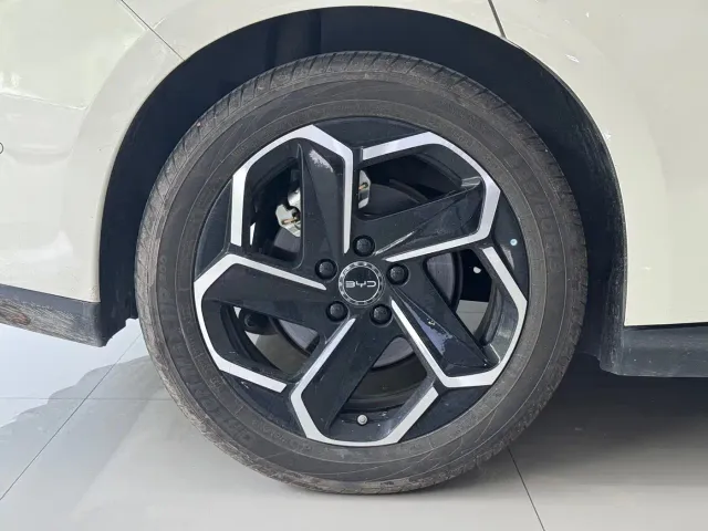 BYD Seal 06 — Фото автомобиля 9