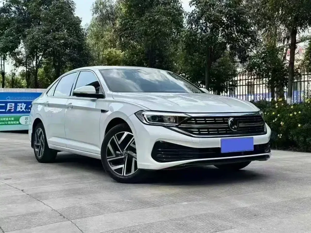 Фотография автомобиля — Volkswagen Sagitar
