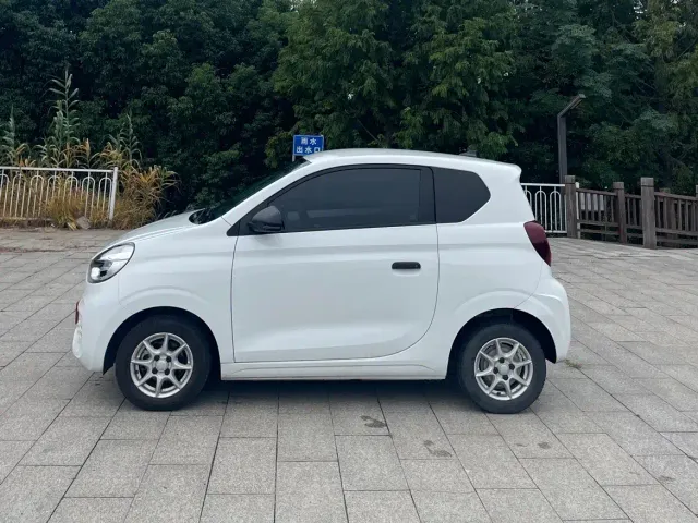Roewe Clever — Фото автомобиля 3