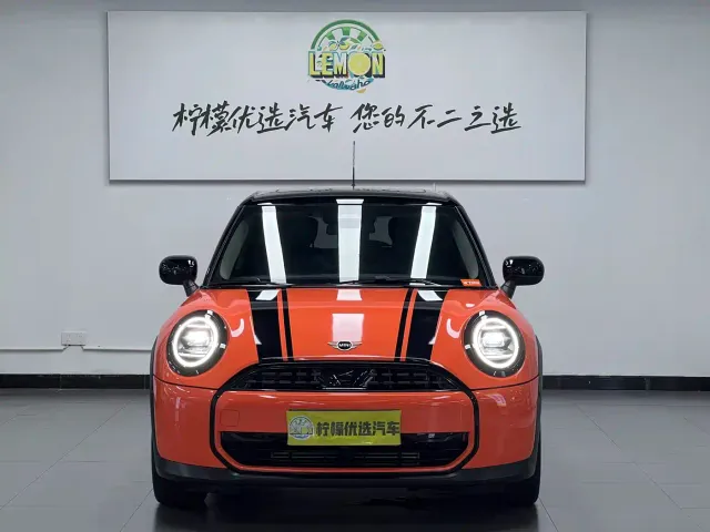 MINI Hatch — Фото автомобиля 3