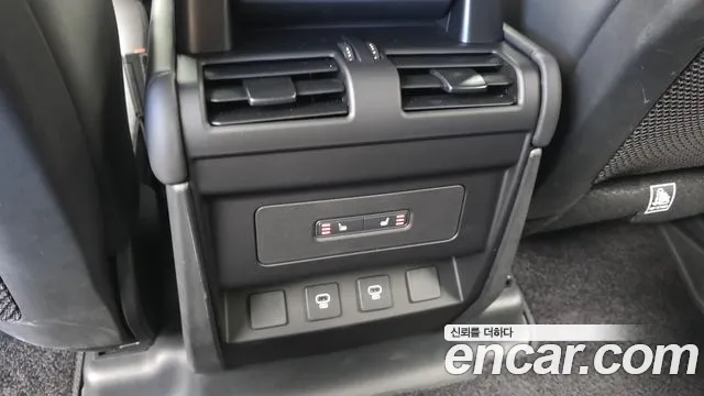 Land Rover Defender L663 — Фото автомобиля 24