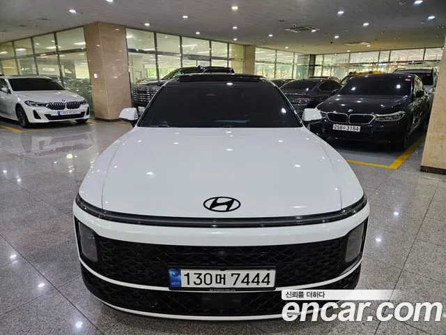 Hyundai Grandeur GN7 — Фото автомобиля 2