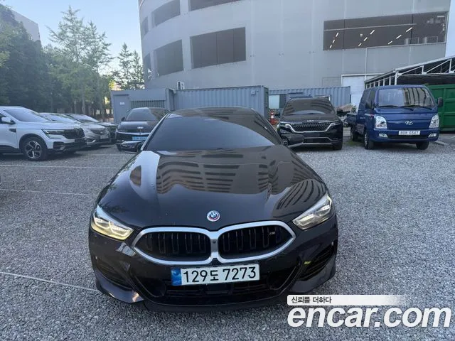 Фотография автомобиля — BMW 8 Series G15