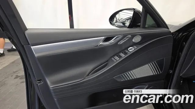 Genesis G80 Electrified G80 (RG3) — Фото автомобиля 20