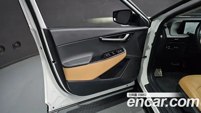 Kia EV6 — Фото автомобиля 13