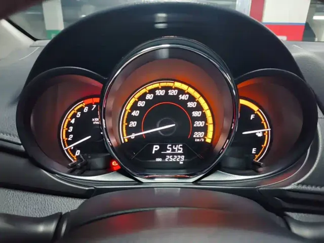 Toyota YARiS L Zhi Xuan — Фото автомобиля 14