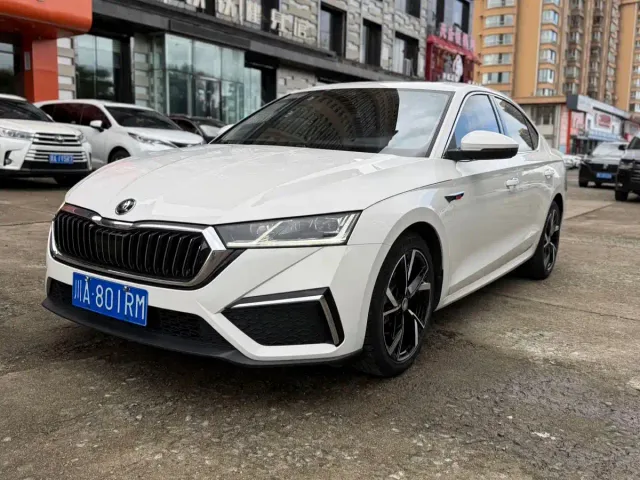 Фотография автомобиля — Skoda Octavia