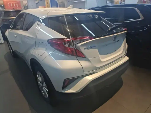 Toyota IZOA — Фото автомобиля 4