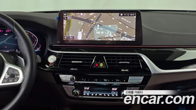 BMW 5 Series G30 — Фото автомобиля 18