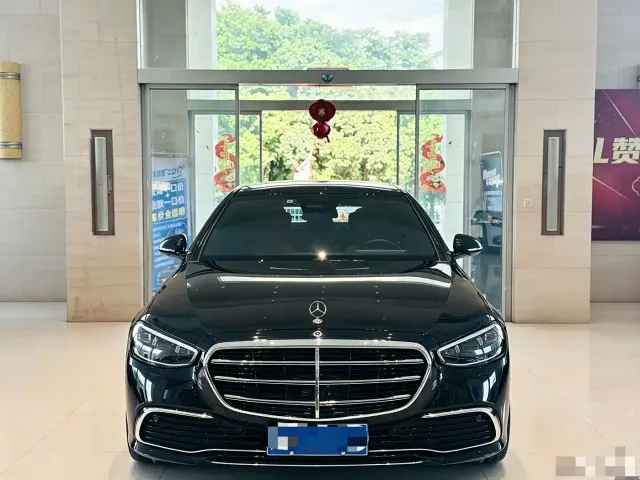 Mercedes-Benz S-Class — Фото автомобиля 3