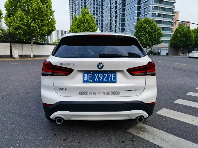 BMW X1 — Фото автомобиля 3