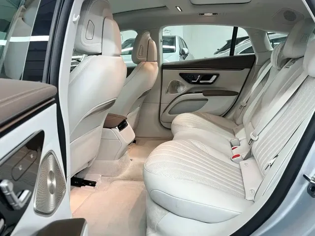 Mercedes-Benz EQS — Фото автомобиля 13