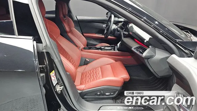 Audi e-tron GT — Фото автомобиля 24