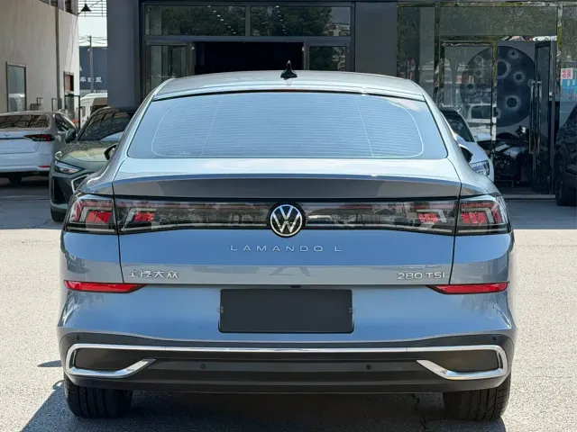 Volkswagen Lamando — Фото автомобиля 4