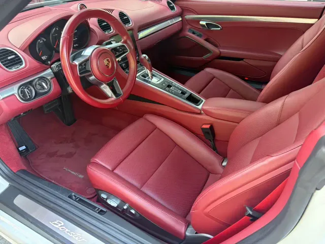 Porsche 718 — Фото автомобиля 7