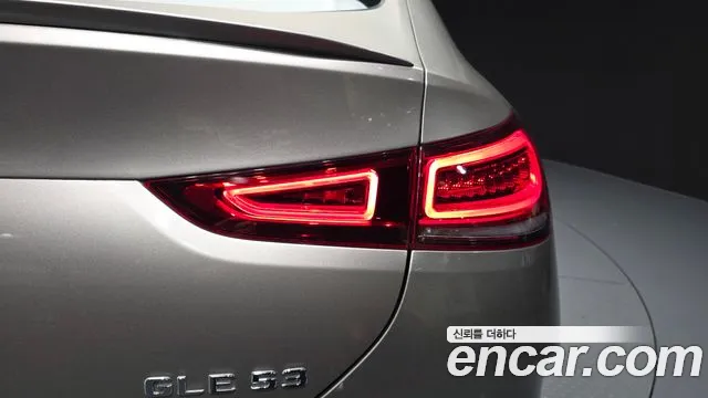 Mercedes-Benz GLE-Class — Фото автомобиля 20