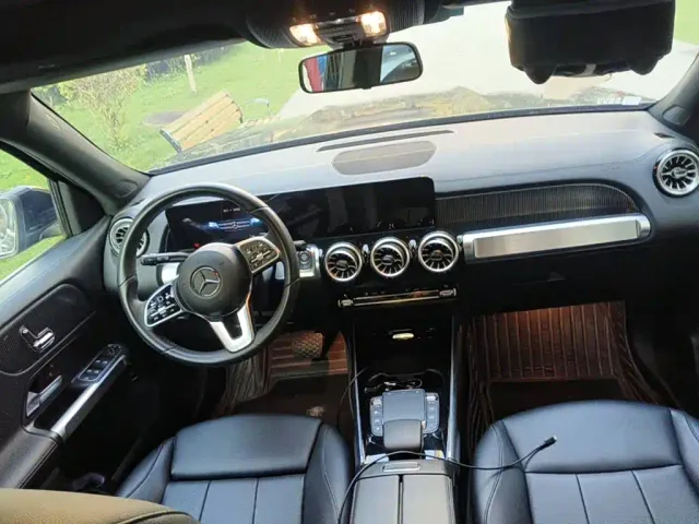 Mercedes-Benz GLB-Class — Фото автомобиля 12