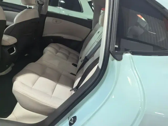 IM Motors LS6 — Фото автомобиля 16