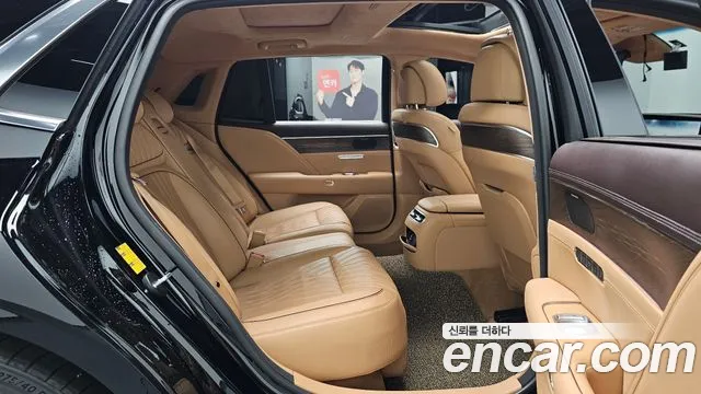 Genesis G90 Бензин 3.5 турбо AWD — Фото автомобиля 11
