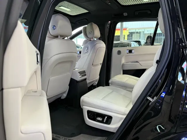 Li Auto L9 — Фото автомобиля 5