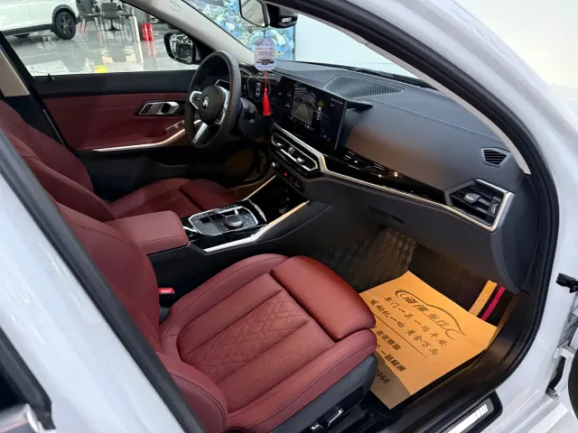 BMW 3 Series — Фото автомобиля 8