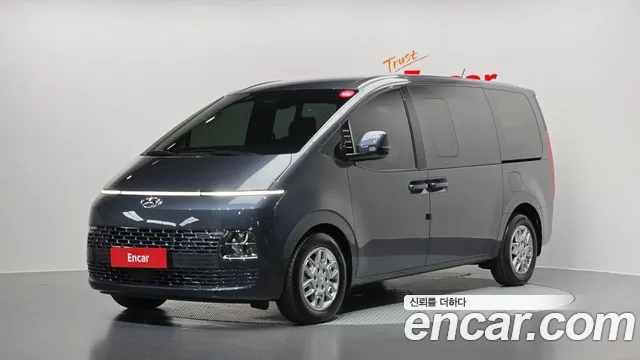 Фотография автомобиля — Hyundai Staria
