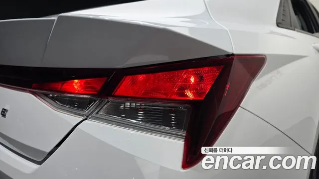 Hyundai Avante CN7 — Фото автомобиля 23