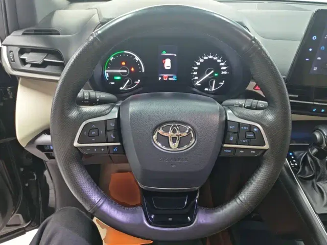 Toyota Granvia — Фото автомобиля 10