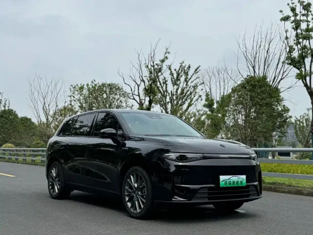 Leapmotor C10 — Фото автомобиля 3