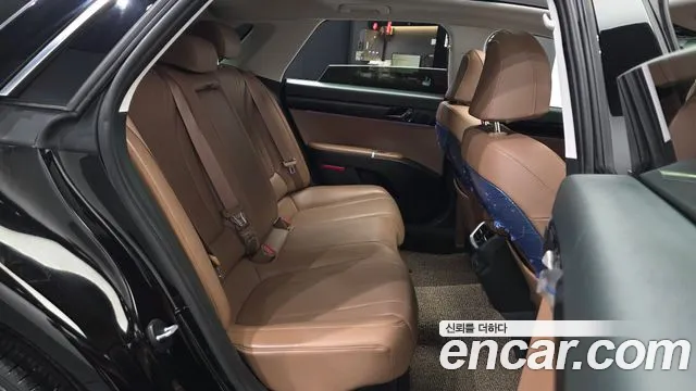Hyundai Grandeur GN7 — Фото автомобиля 18