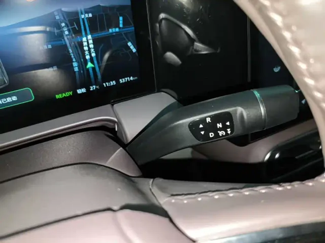 Leapmotor C11 — Фото автомобиля 13
