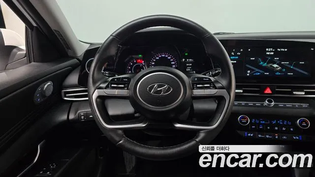 Hyundai Avante CN7 — Фото автомобиля 13