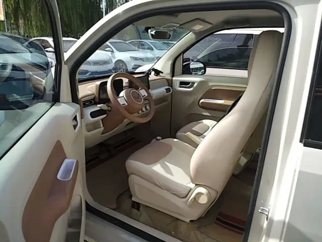 Wuling Hongguang Mini EV — Фото автомобиля 15
