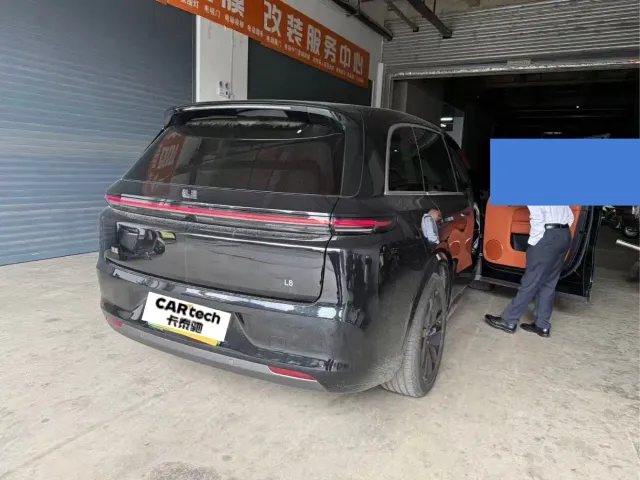 Li Auto L8 — Фото автомобиля 3