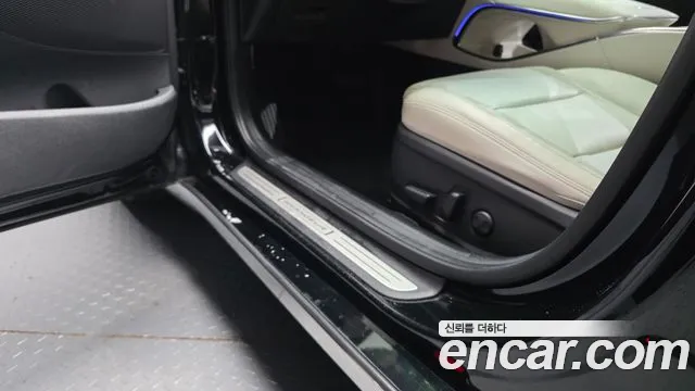 Hyundai Grandeur New — Фото автомобиля 30
