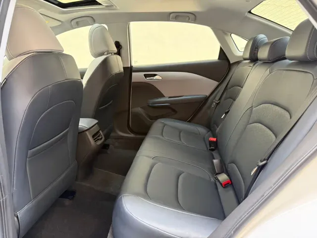 Chevrolet Monza — Фото автомобиля 10