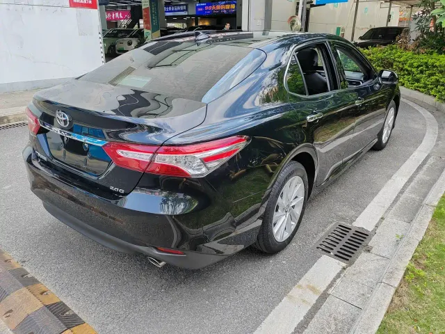Toyota Camry — Фото автомобиля 6