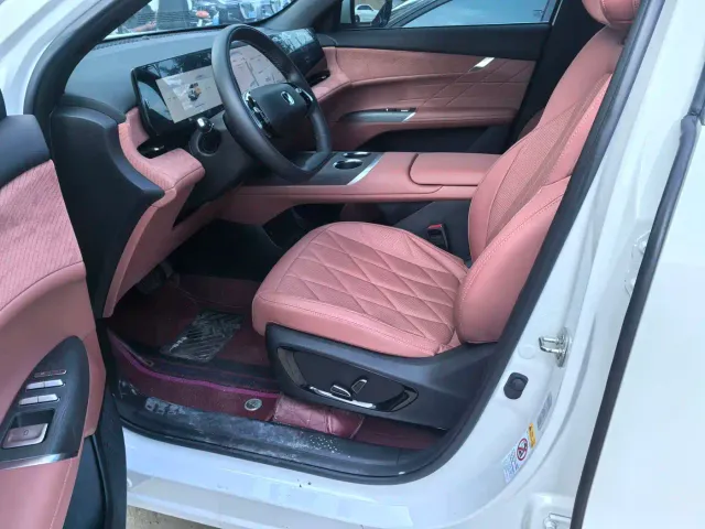 Changan CS75 Plus — Фото автомобиля 6