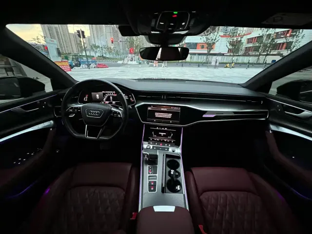 Audi A7L — Фото автомобиля 6