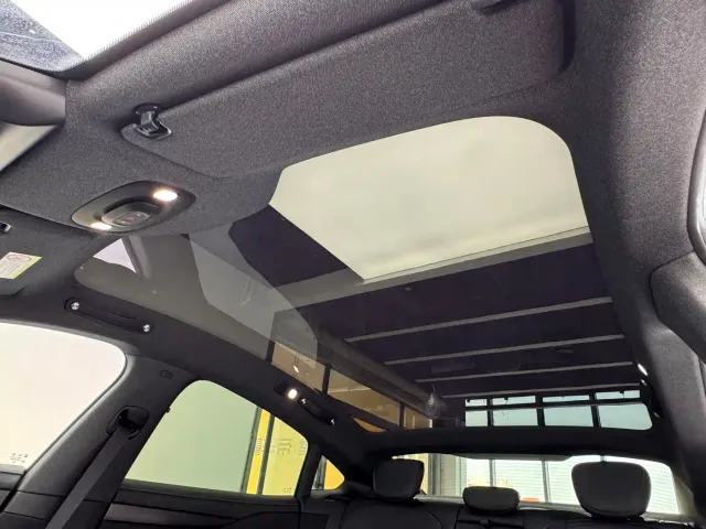 Xiaomi SU7 — Фото автомобиля 13