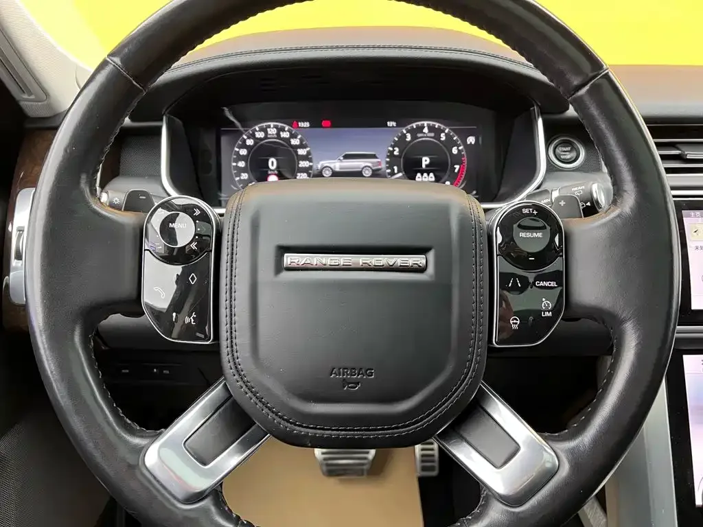 Land Rover Range Rover 2021 3.0 L6 Heritage Edition — Фото автомобиля 16