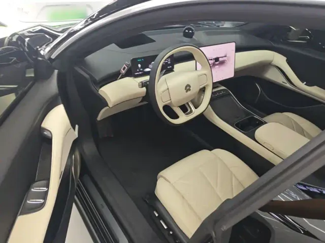Nio ET5 Touring — Фото автомобиля 15