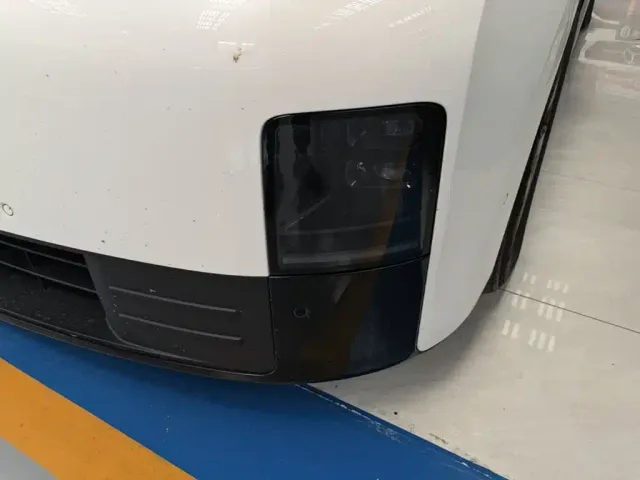Li Auto MEGA — Фото автомобиля 23