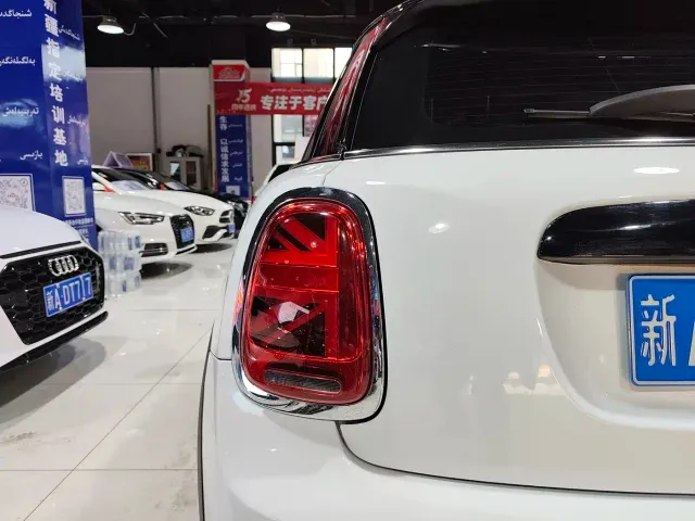MINI Hatch — Фото автомобиля 16