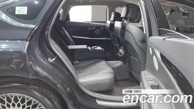 Genesis G80 Бензин 3.5 турбо AWD — Фото автомобиля 8
