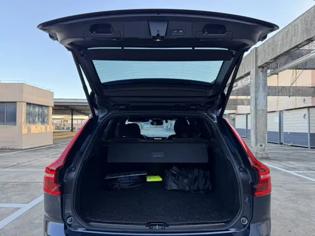 Volvo XC60 — Фото автомобиля 8