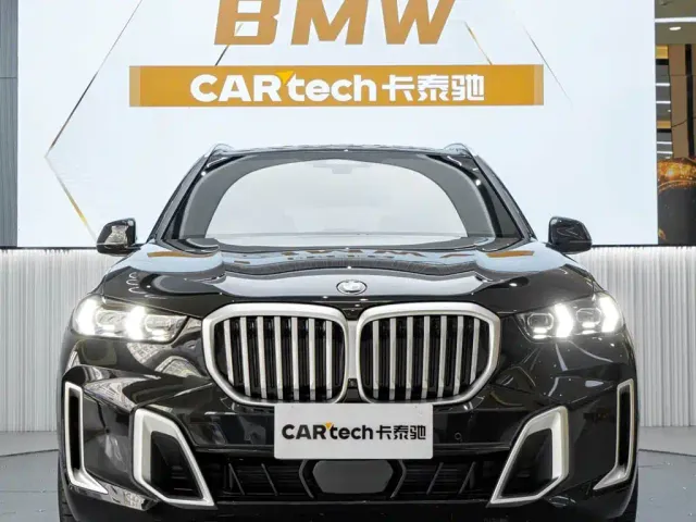 Фотография автомобиля — BMW X5