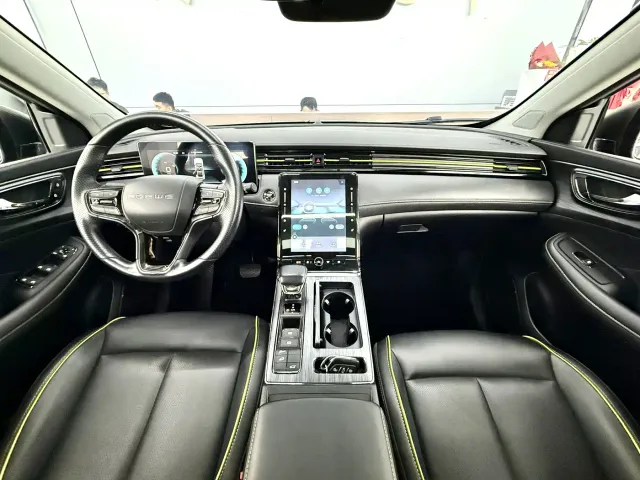 Roewe RX5 — Фото автомобиля 11